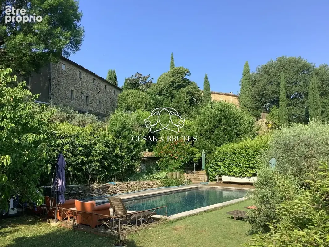 Vue Maison depuis la piscine