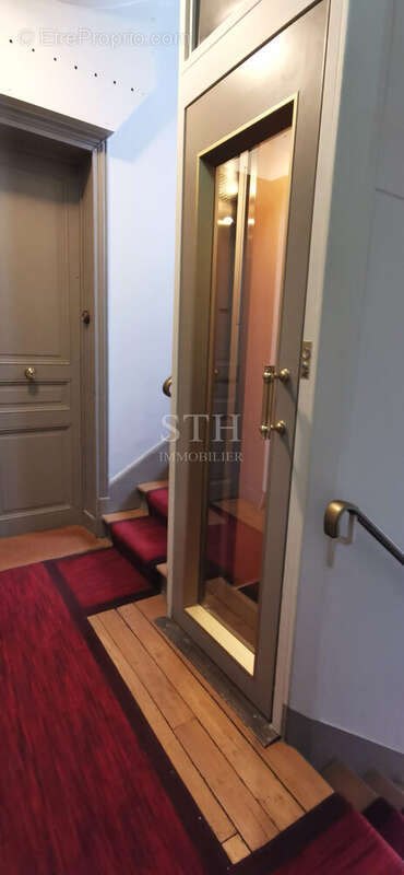 Appartement à PARIS-15E