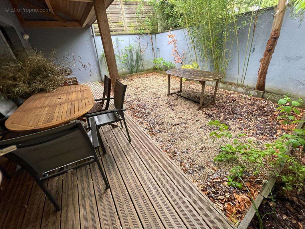 Maison à SAINT-ARNOULT-EN-YVELINES