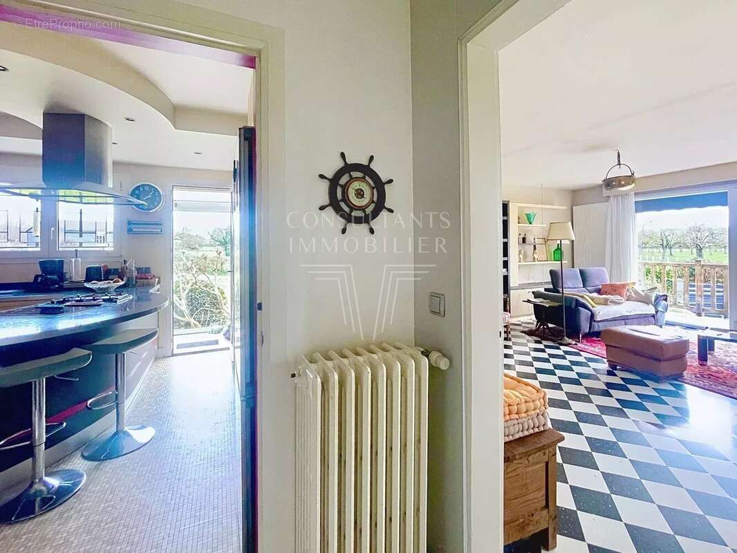 Maison à SAINT-MARTIN-AUX-CHARTRAINS