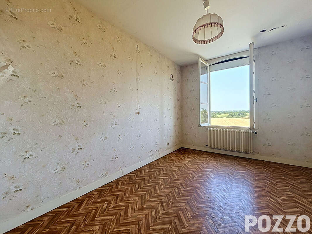 Maison La Bloutière 5 pièces - 108 m2 avec terrain  et grands garages - photo 5