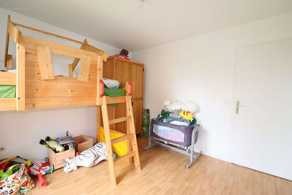 Appartement à AUBERVILLIERS