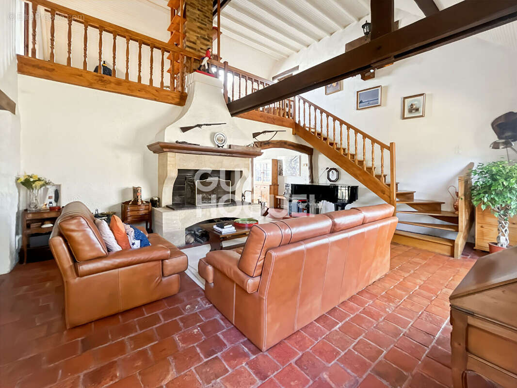 Maison à FONTENAY-TRESIGNY