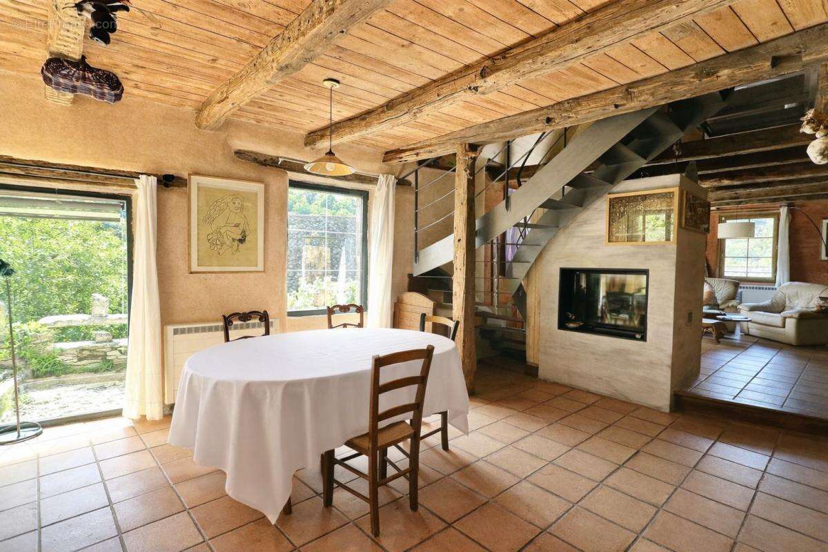 Maison à CONQUES