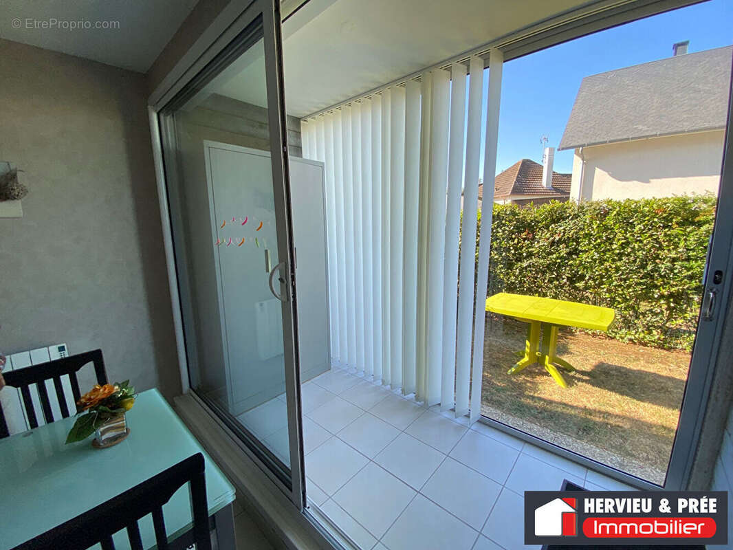 Appartement à LUC-SUR-MER