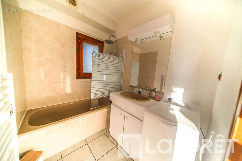 Appartement à SAINT-SAUVEUR