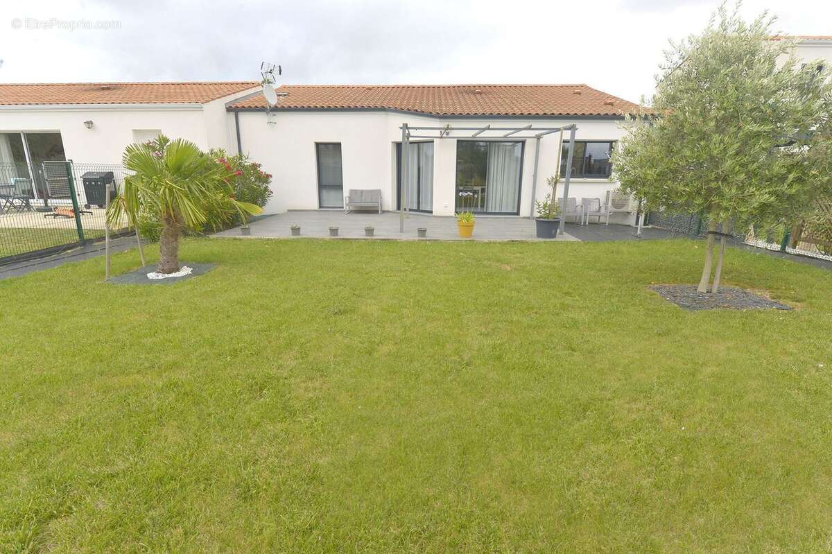 Maison à SEMUSSAC