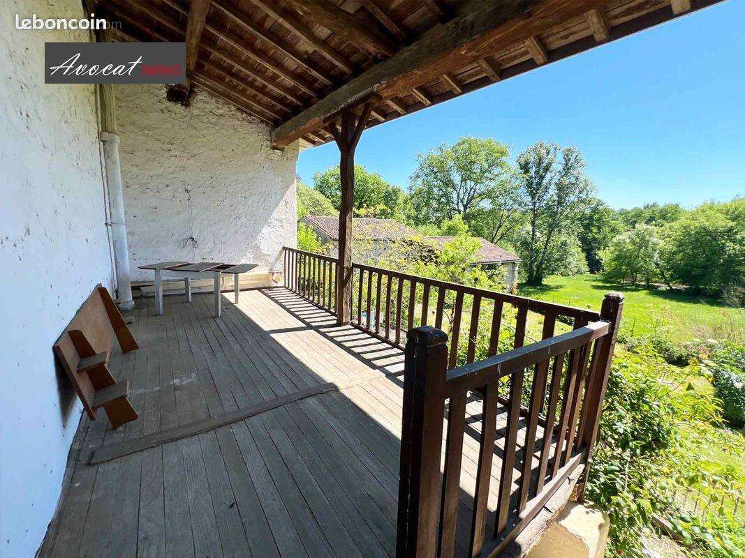 Maison à PUJOLS-SUR-CIRON