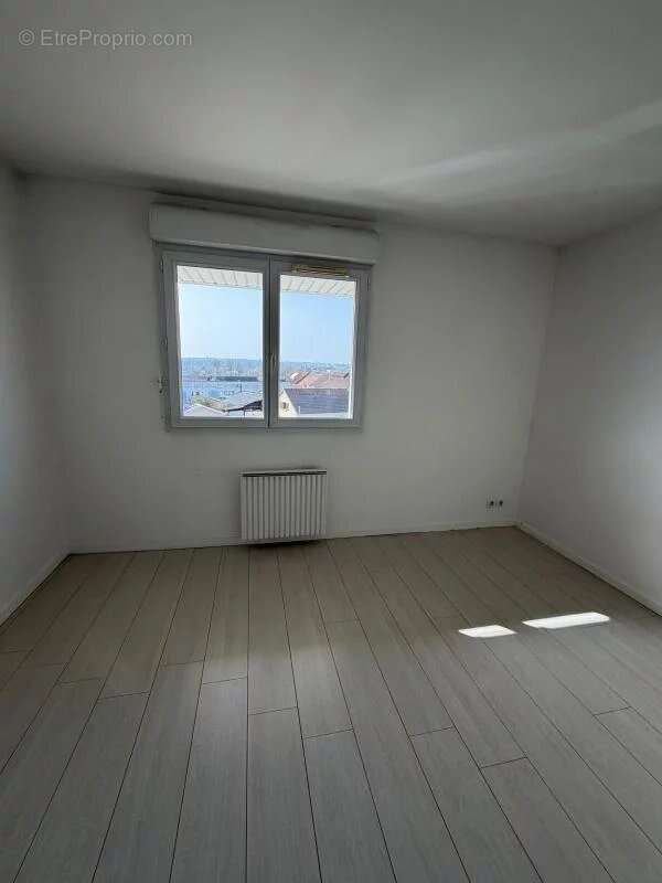 Appartement à CHELLES