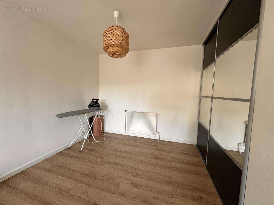 Maison à SAINT-ETIENNE-DU-ROUVRAY