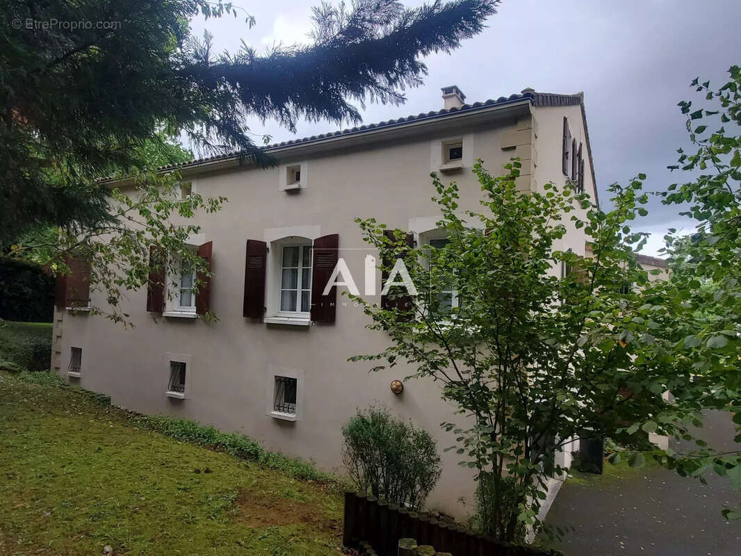 Maison à RUFFEC