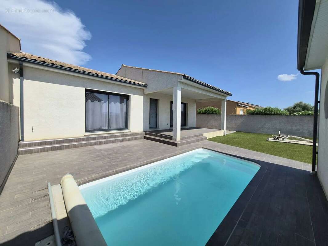 Villa de plain-pied avec Garage et Piscine - photo 3