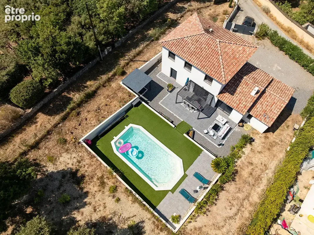 A VENDRE en EXCLUSIVITÉ à VIDAUBAN Maison contemporaine de 138m²  5 chambres  GARAGE  sur 1400m2 de terrain - photo 23