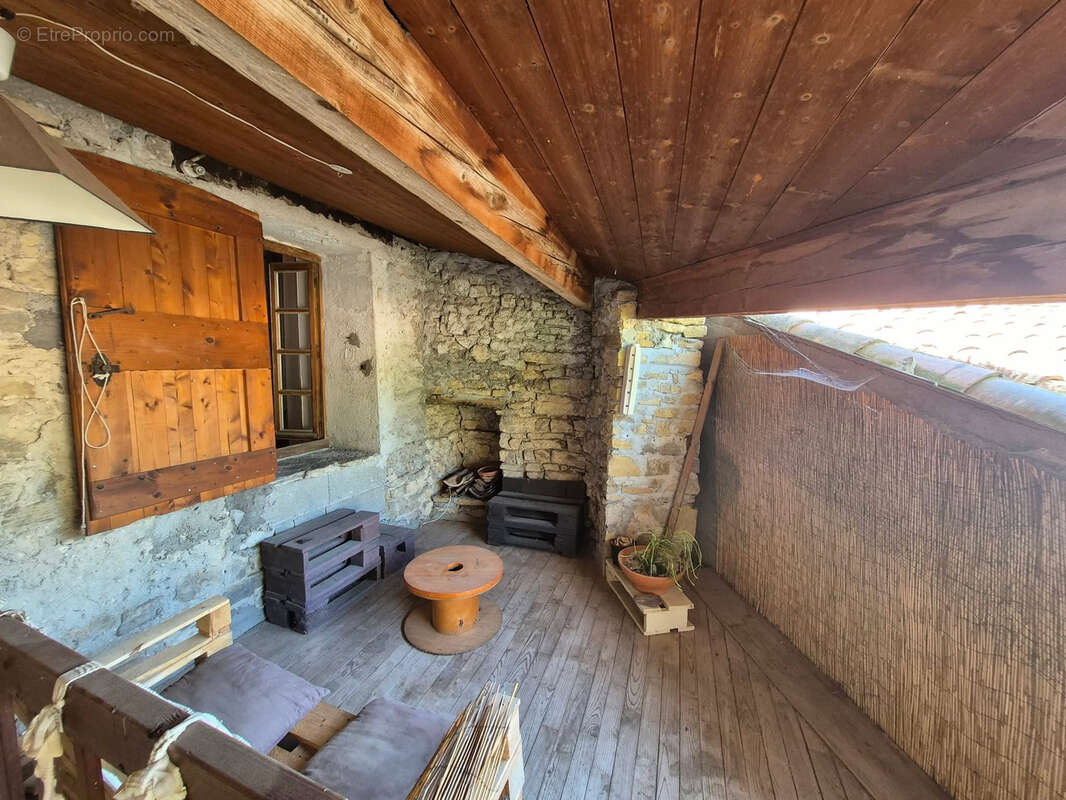 Maison de village avec terrasse - photo 10