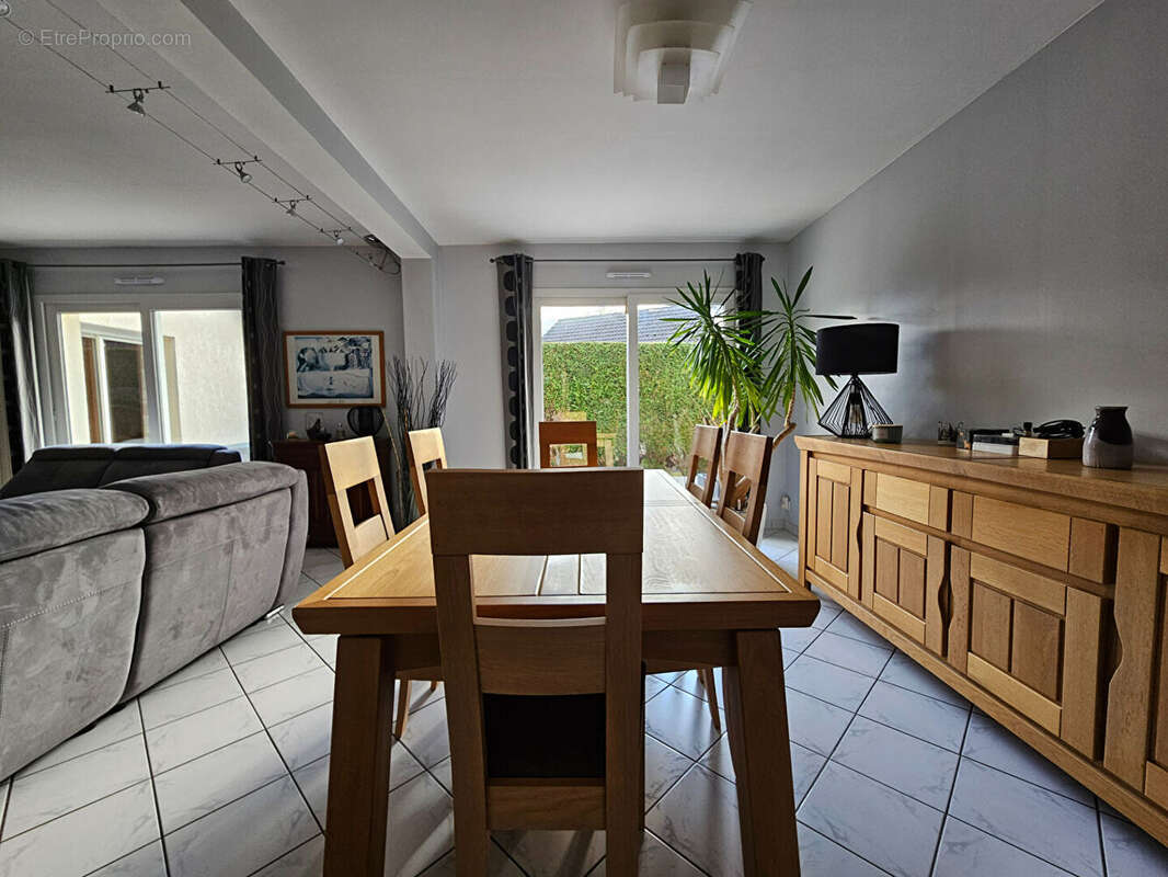 Maison à FRANQUEVILLE-SAINT-PIERRE