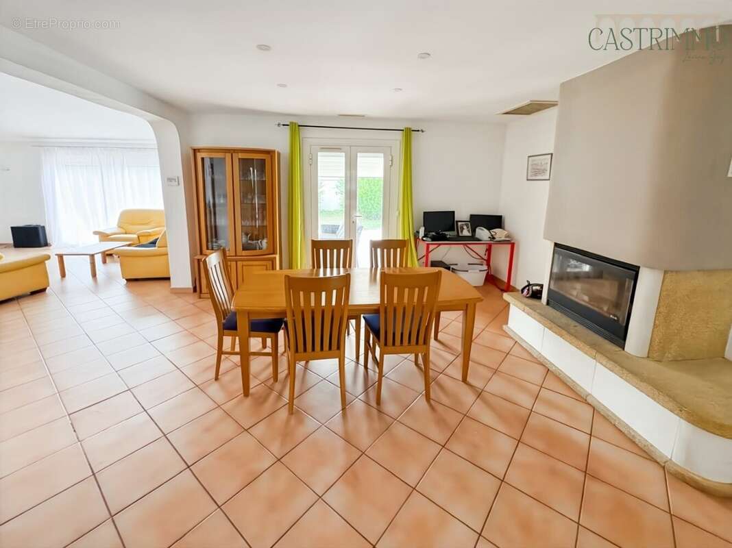 Maison à VILLETELLE