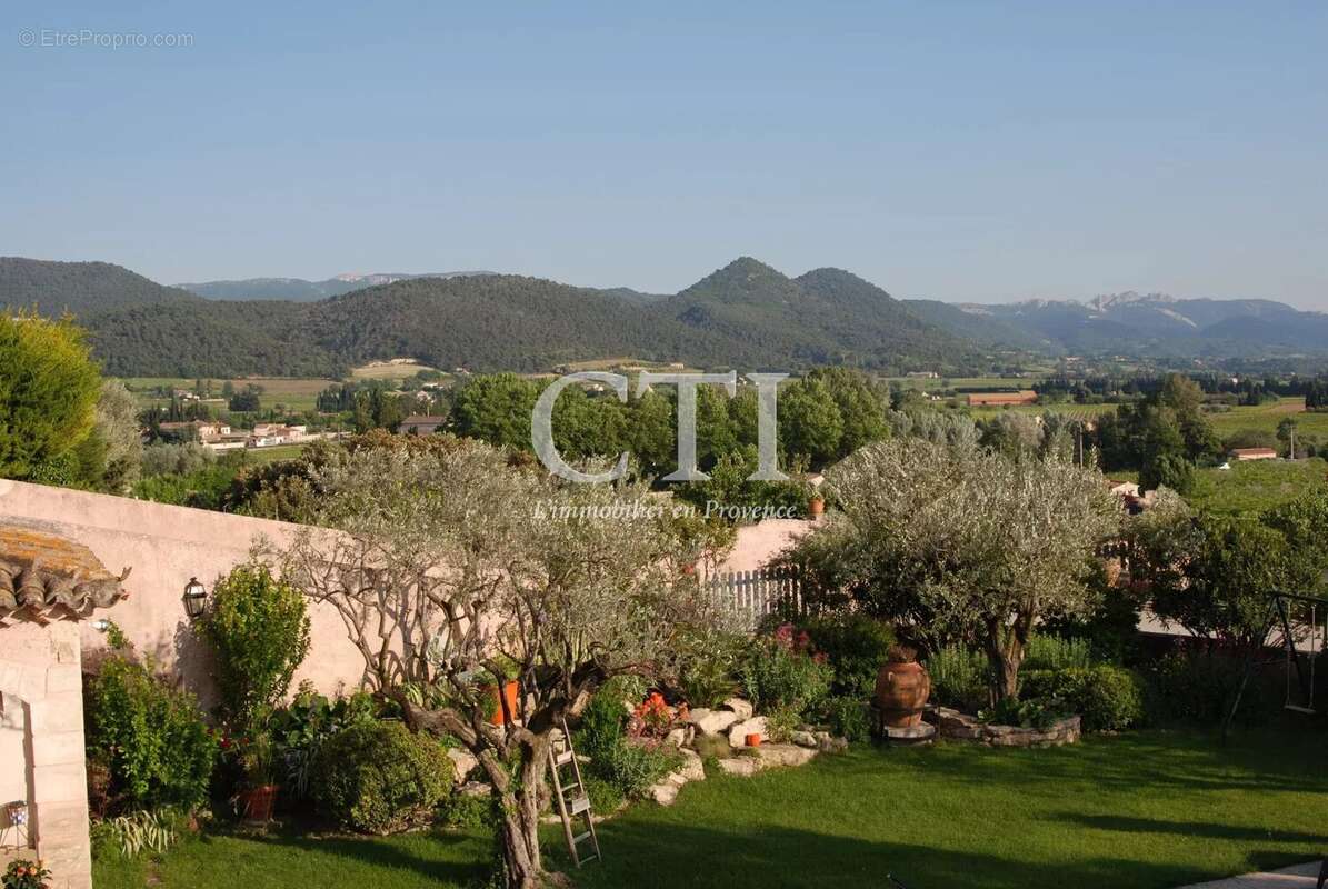 Maison à VAISON-LA-ROMAINE