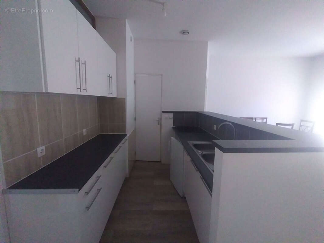 Appartement à MEZIERES-SUR-SEINE
