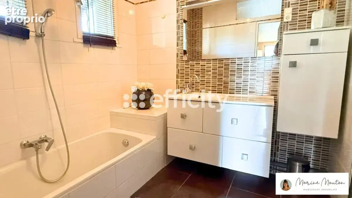 Maison 8 pièces 187 m² à vendre à Saint-Julien-En-Saint-Alban (07000) - photo 9
