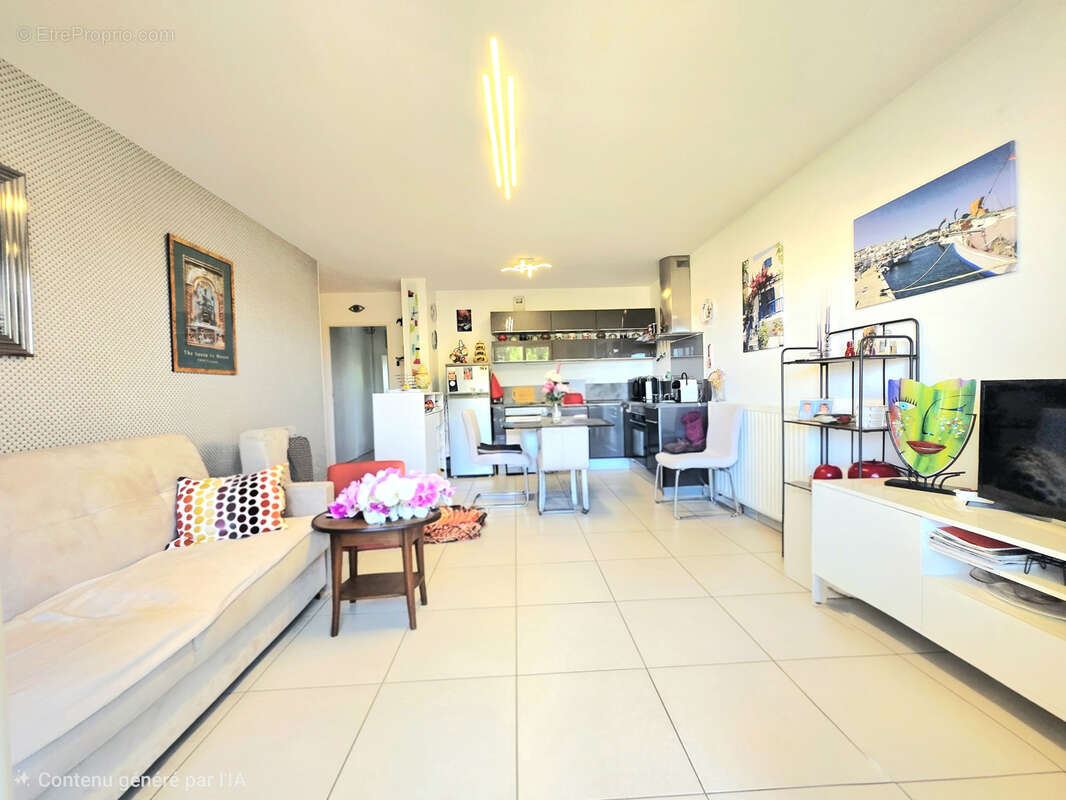 Appartement à SIX-FOURS-LES-PLAGES