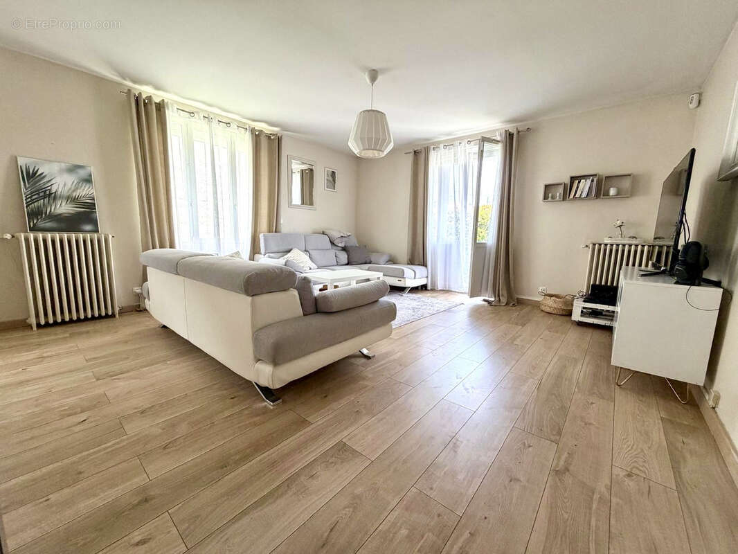 Maison à AULNAY-SOUS-BOIS