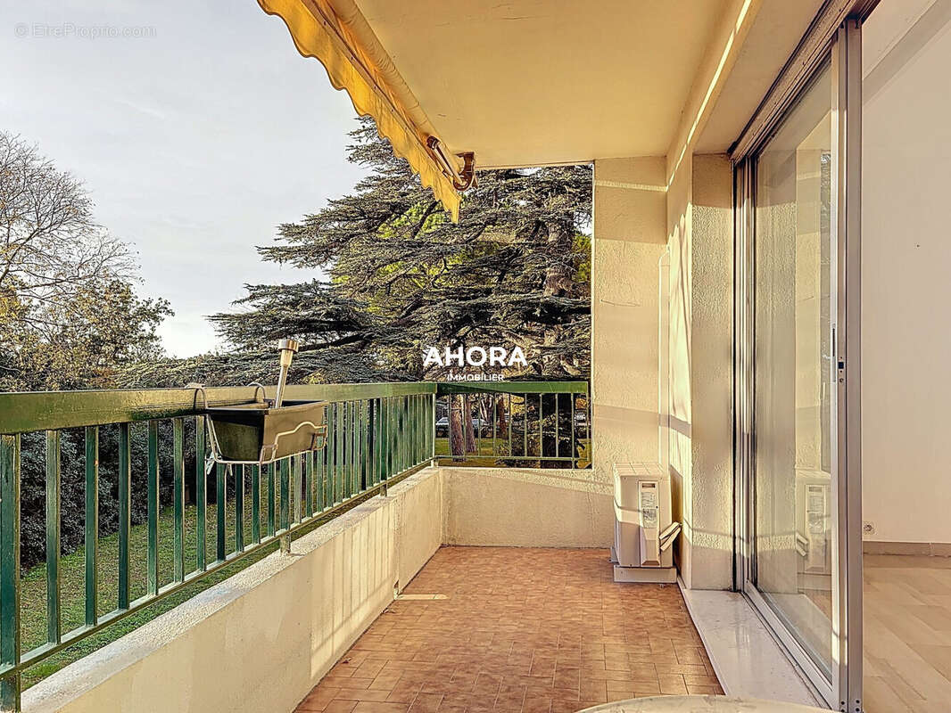 Appartement à MARSEILLE-9E