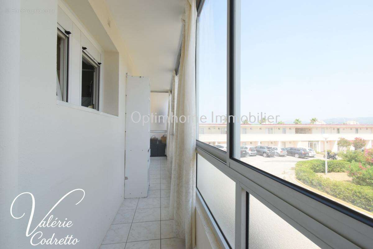 Appartement T3 de 64 m² avec terrasse et loggia – Résidence Le Cap d'Or – Six-Fours-les-Plages – À deux pas de la plage 83140 - photo 19