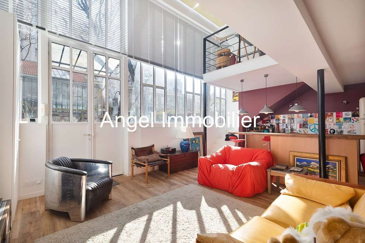 Appartement à PARIS-14E