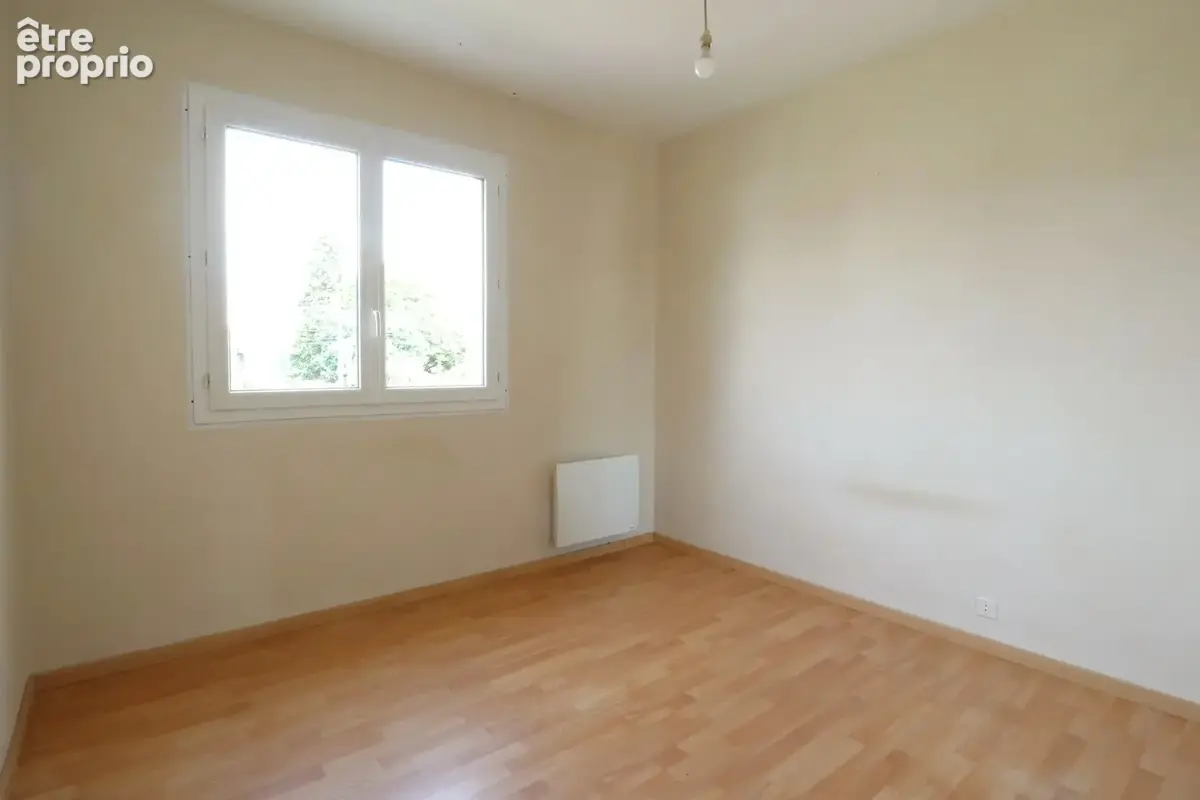 Proche CENTRE VILLE - GARE, maison offrant 160 m2 habitables - photo 12