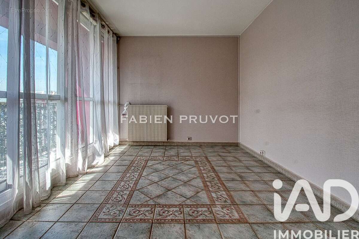 Photo 2 - Appartement à MONTIGNY-LES-CORMEILLES