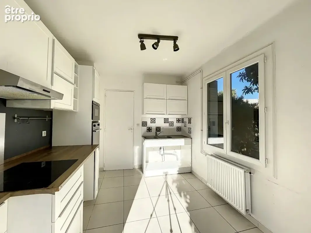 Castelnau le lez centre - villa t4 sur parcelle de 387 m² - photo 8