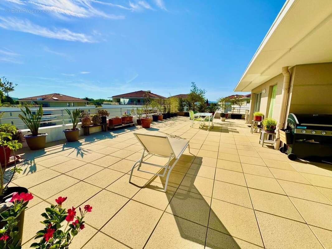 Appartement à MANDELIEU-LA-NAPOULE