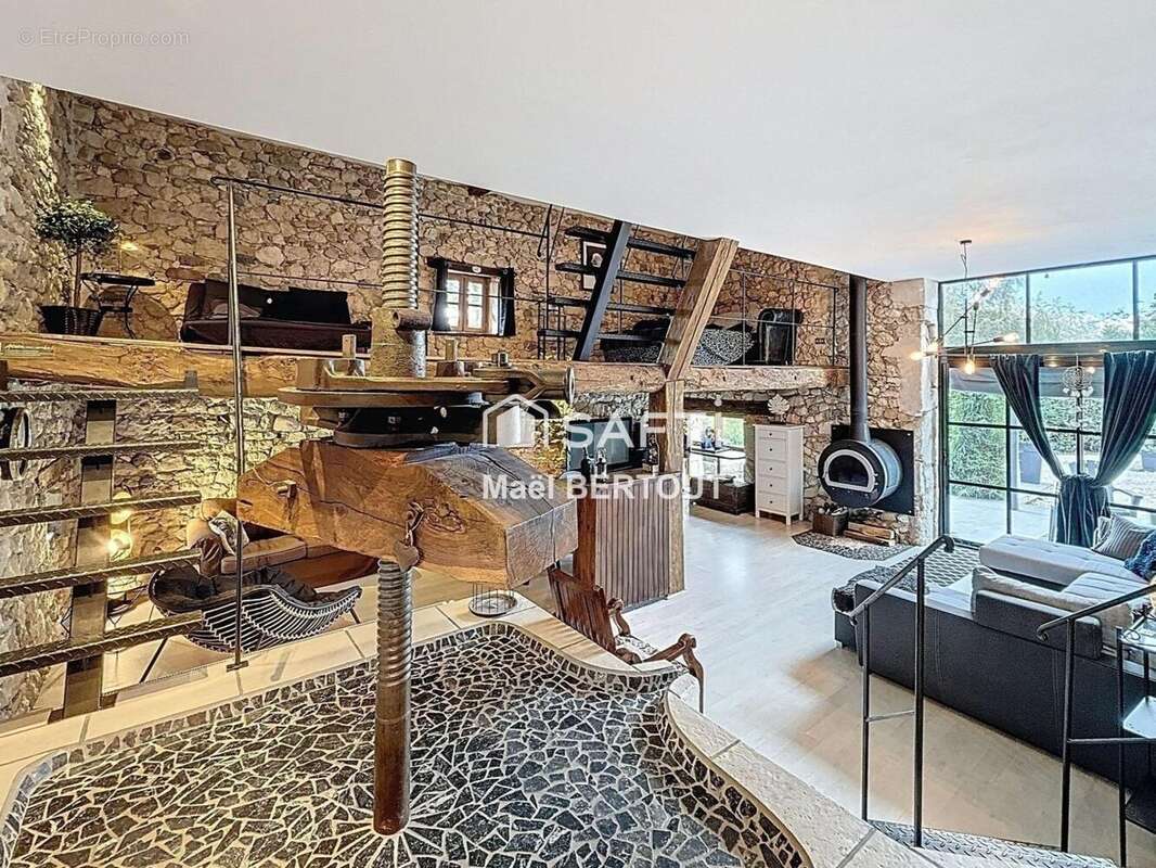 Photo 4 - Maison à SAINT-GENIX-SUR-GUIERS