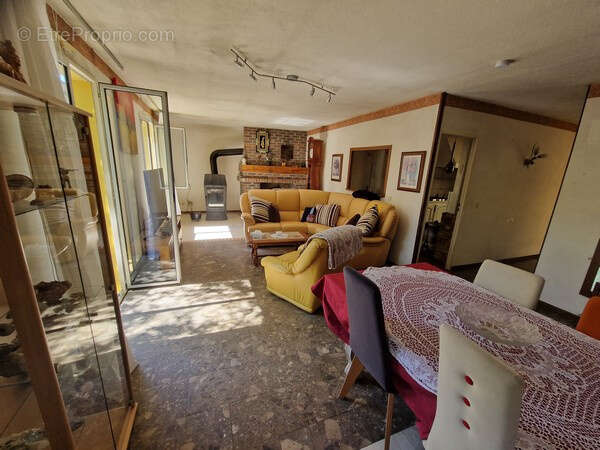 Maison à POIX-DE-PICARDIE