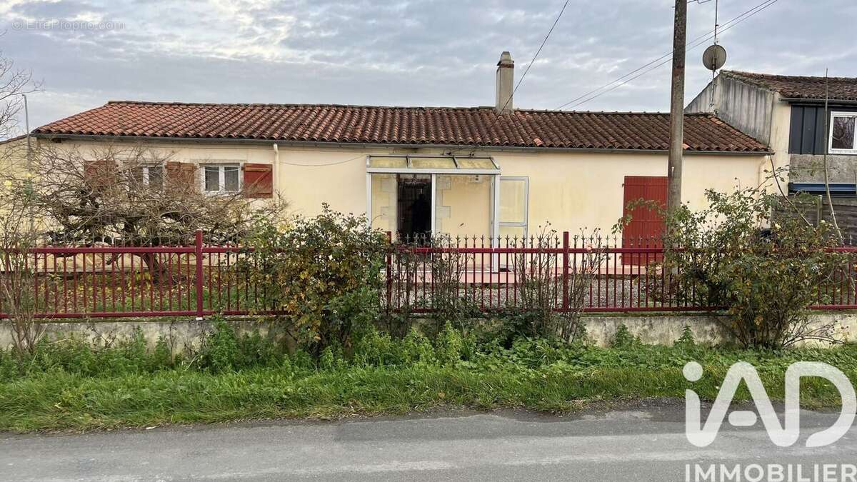 Photo 5 - Maison à LE GUE-DE-VELLUIRE