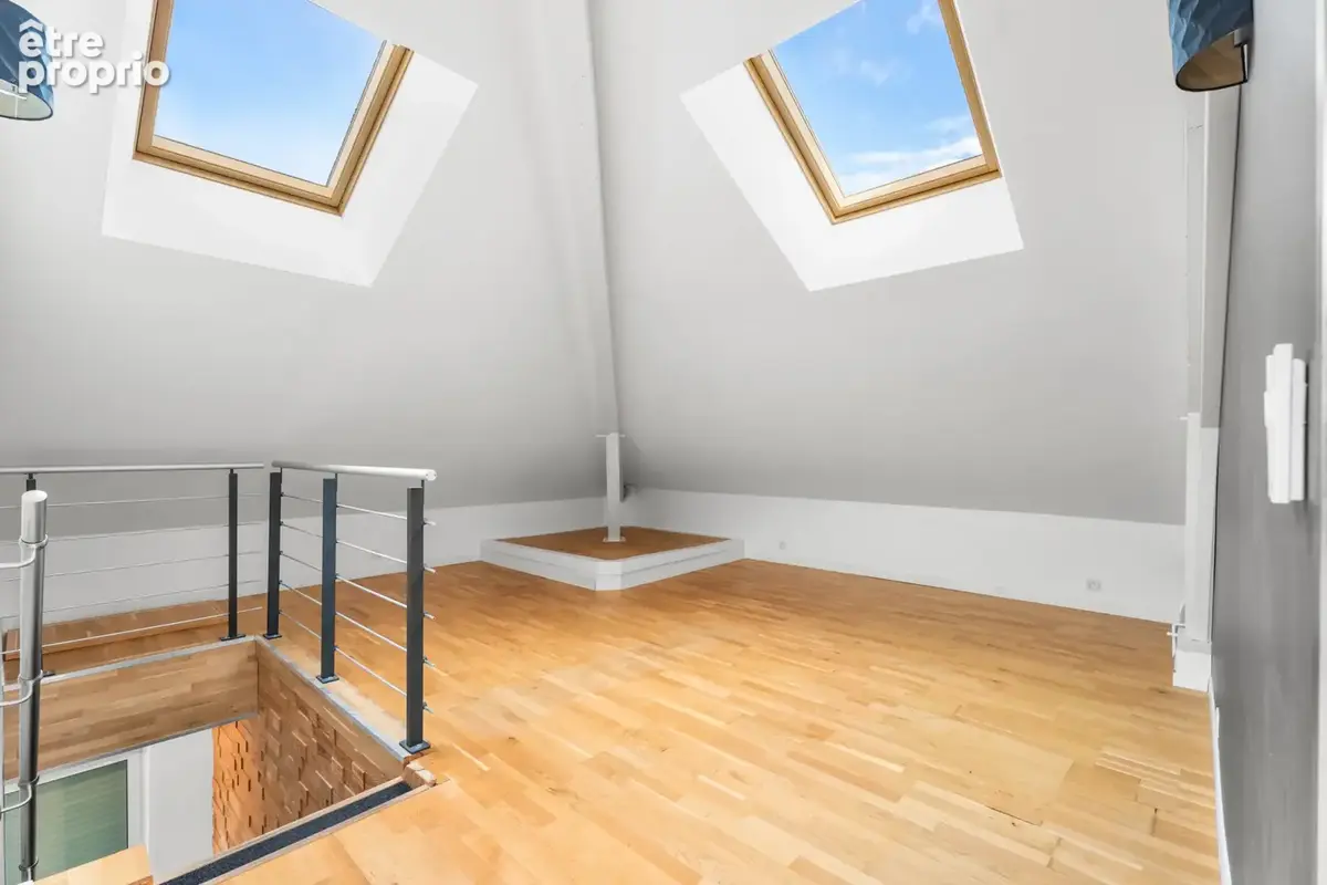 Aix-les-Bains - Maison 250 m2 - Terrain 908 m2 - photo 14
