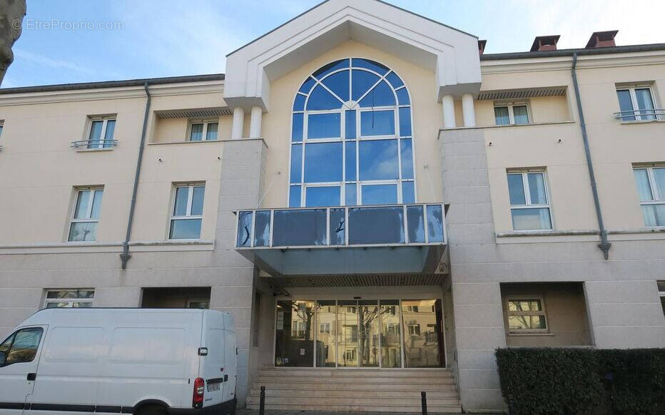 Appartement à BUSSY-SAINT-GEORGES