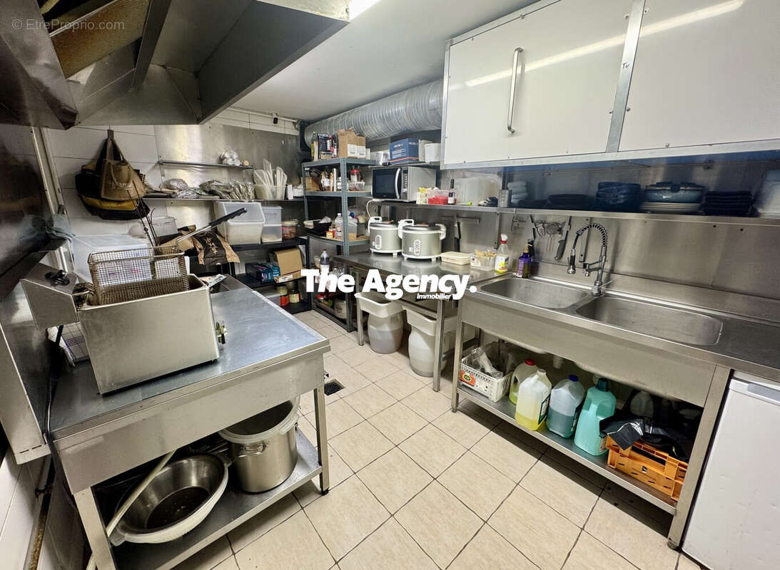 Autre à MARSEILLE-6E