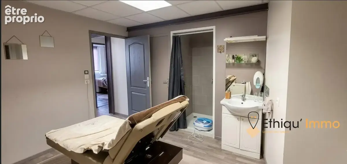 Appartement 270 m² à Nogent  - photo 4