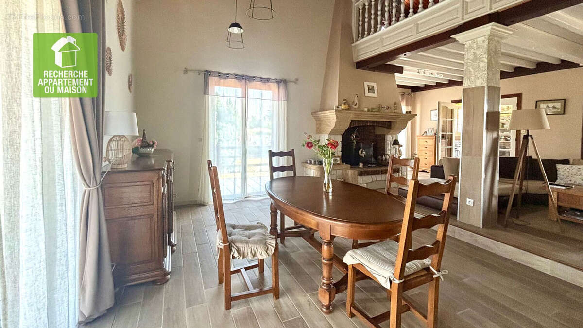 Maison à SAINT-ROMAIN-DE-JALIONAS