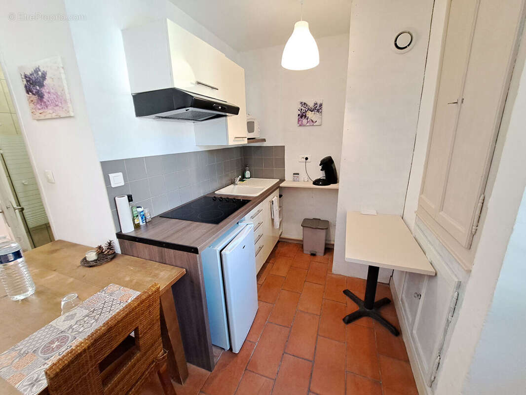 Malaucène centre , studio meublé, idéal pied-à-terre ou investissement locatif - photo 2