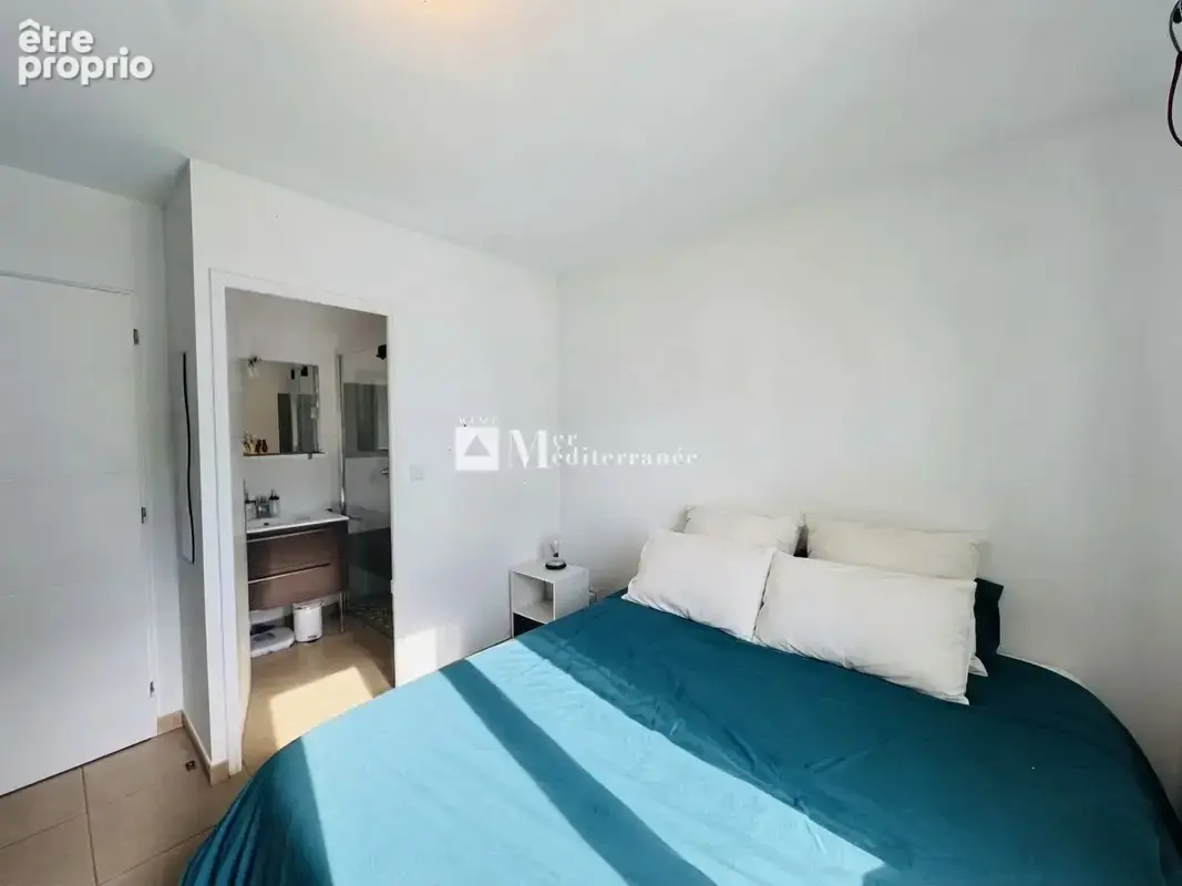 À vendre - Maison de Plain-Pied à La Garde-Freinet - 83680 - photo 5