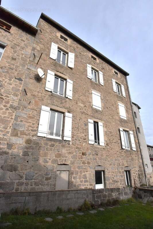 Appartement à TENCE