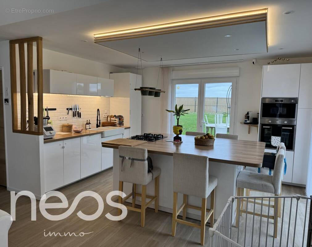 Maison à MEZIERES-EN-VEXIN