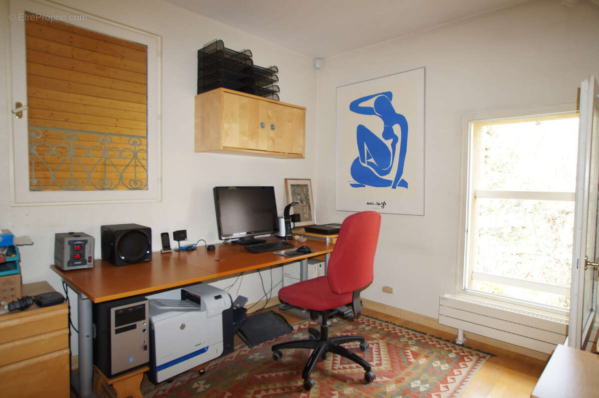 Maison à BURES-SUR-YVETTE