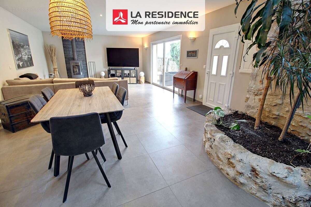 Maison à COURDIMANCHE