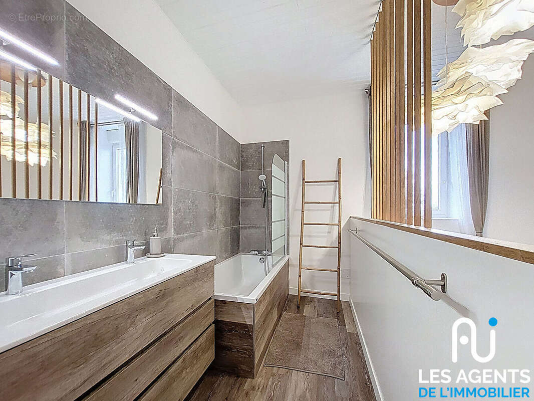 Maison à MEUNG-SUR-LOIRE