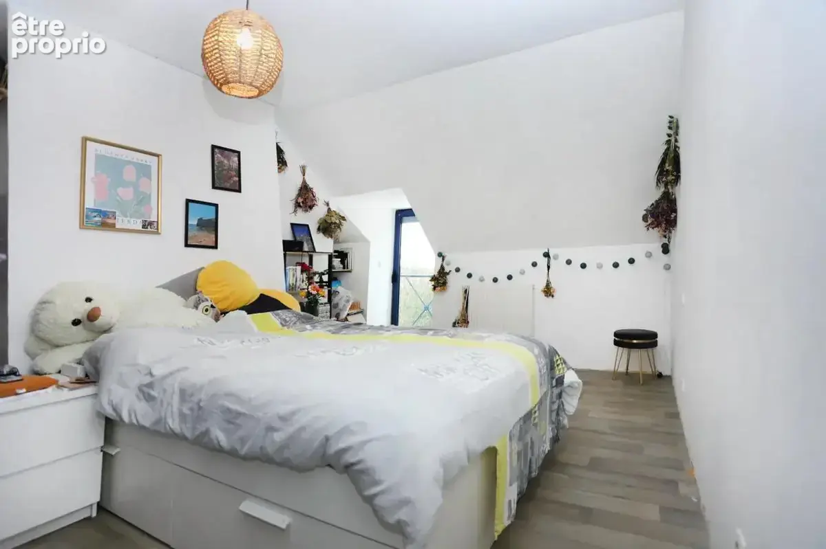 Maison de 194 m2 - 5 pièces - Martigné-Ferchaud - photo 9
