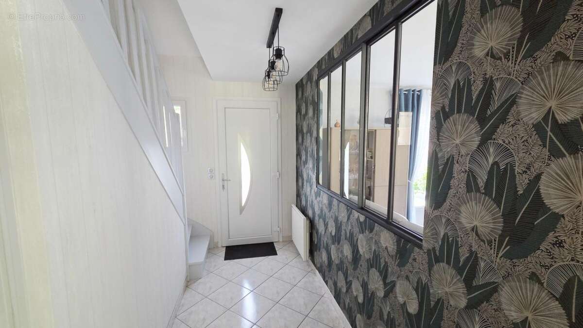Maison 6 pièces / 111 m² / 298 000 EUR / CAMBLAIN-L'ABBE - photo 8