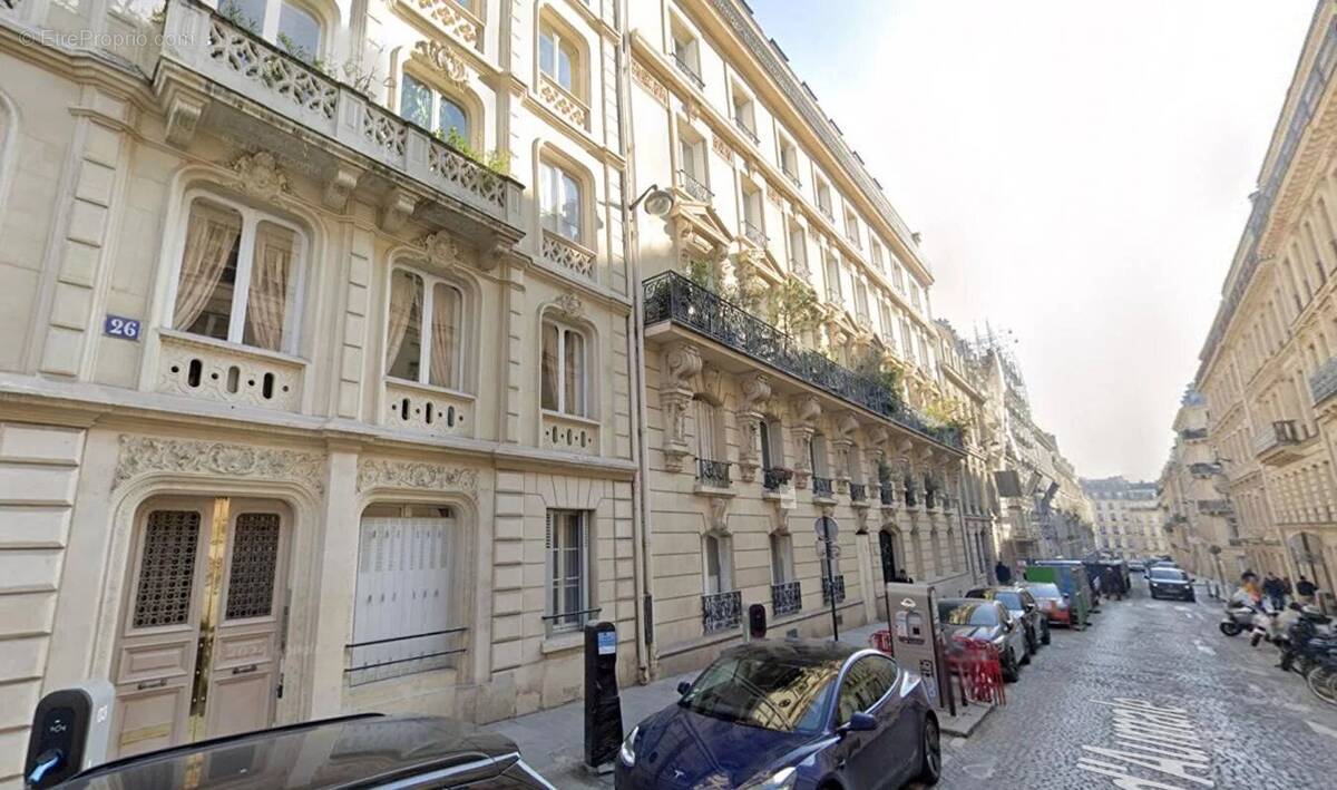Appartement à PARIS-9E